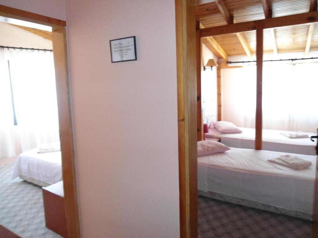Teras Motel Foça Habitación foto