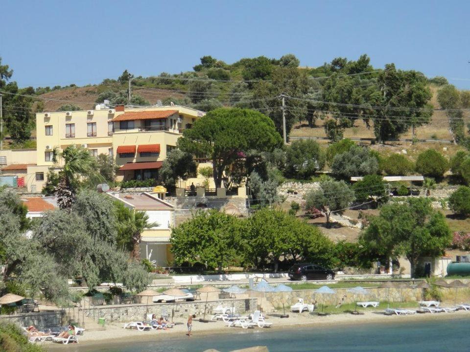 Teras Motel Foça Exterior foto